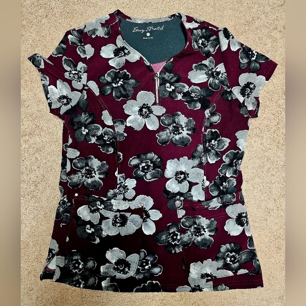 Uniform Advantage Womens Floral Scrub Top